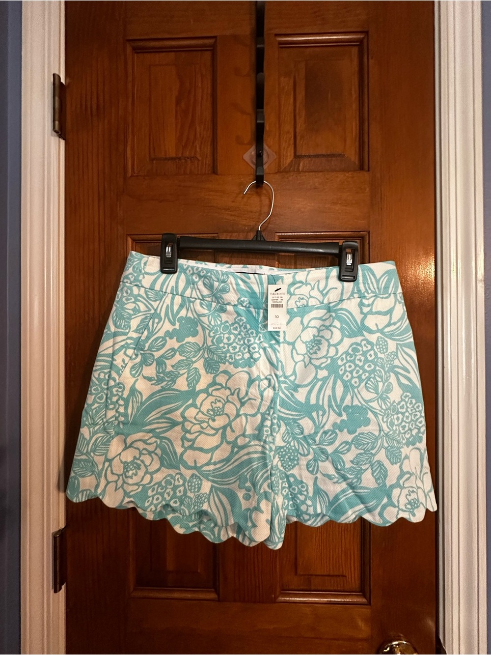 Talbots White and Aqua Floral Scallop Hem High-Waist Shorts